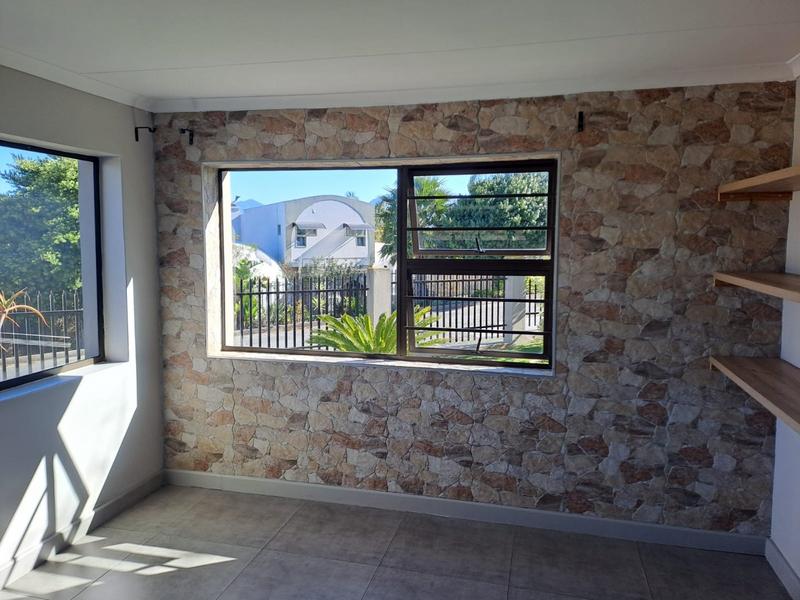 To Let 3 Bedroom Property for Rent in Rooi Rivier Rif Western Cape